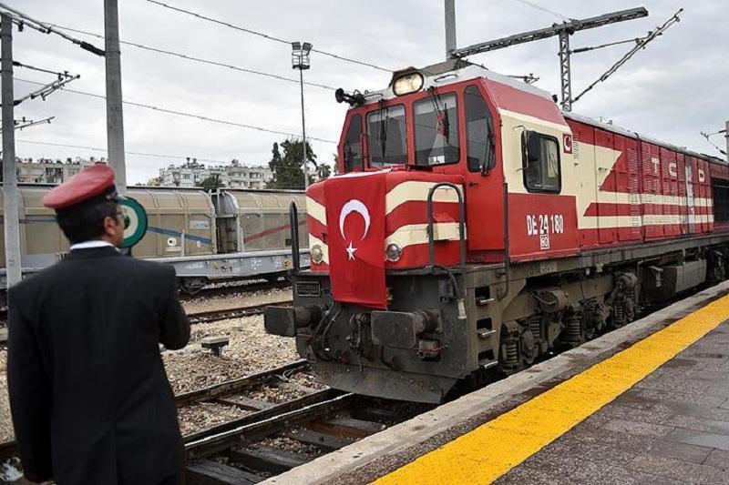 Qazaqstannan shyqqan Baký-Tbılısı-Kars baǵytyndaǵy alǵashqy poıyz Túrkııaǵa jetti