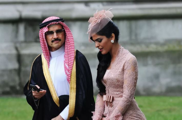 Saýd Arabııasynyń 11 hanzadasy sybaılas jemqorlyq boıynsha qamaýǵa alyndy