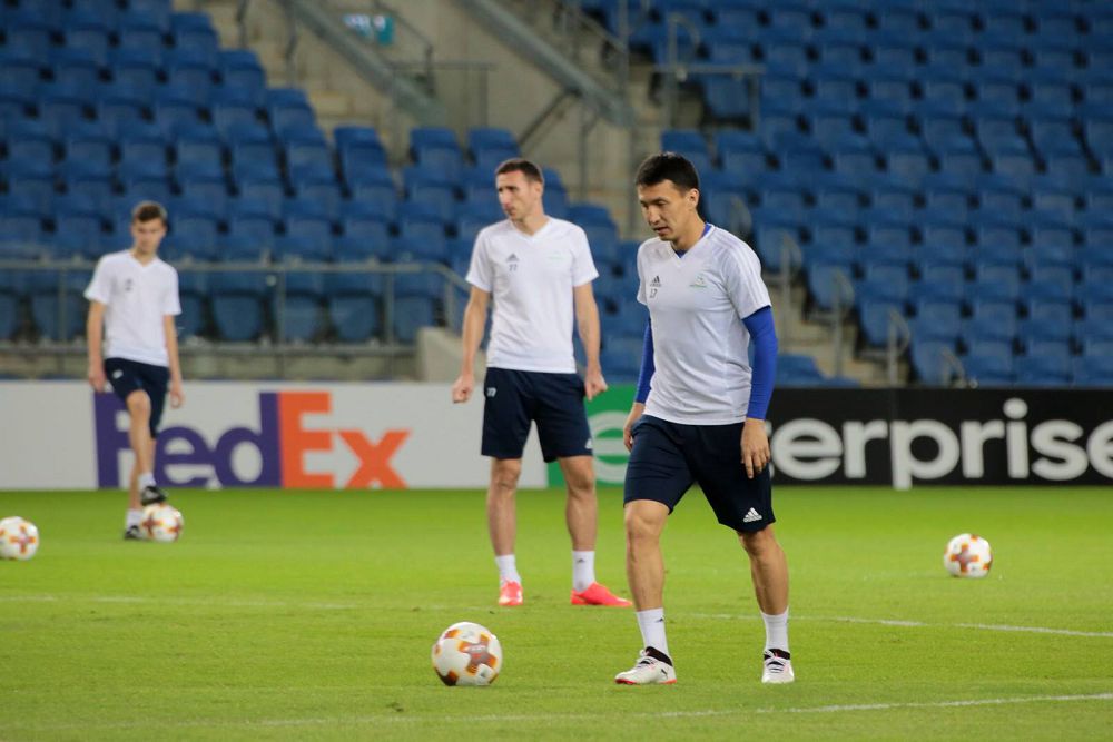 «Astana» fýtbol komandasy ashyq jattyǵý jıynyn ótkizdi (fotoreportaj)