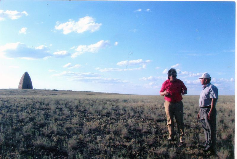 Kerbez kúmbez. Qozy Kórpesh-Baıan sulý eskertkishi 