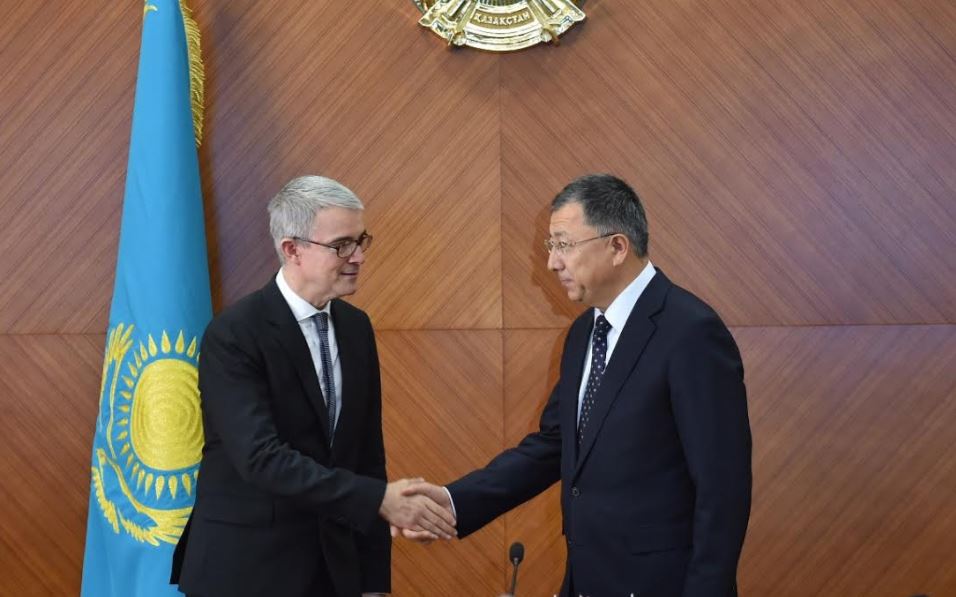 OQO ákimi Fransııanyń Qazaqstandaǵy elshisimen kezdesti