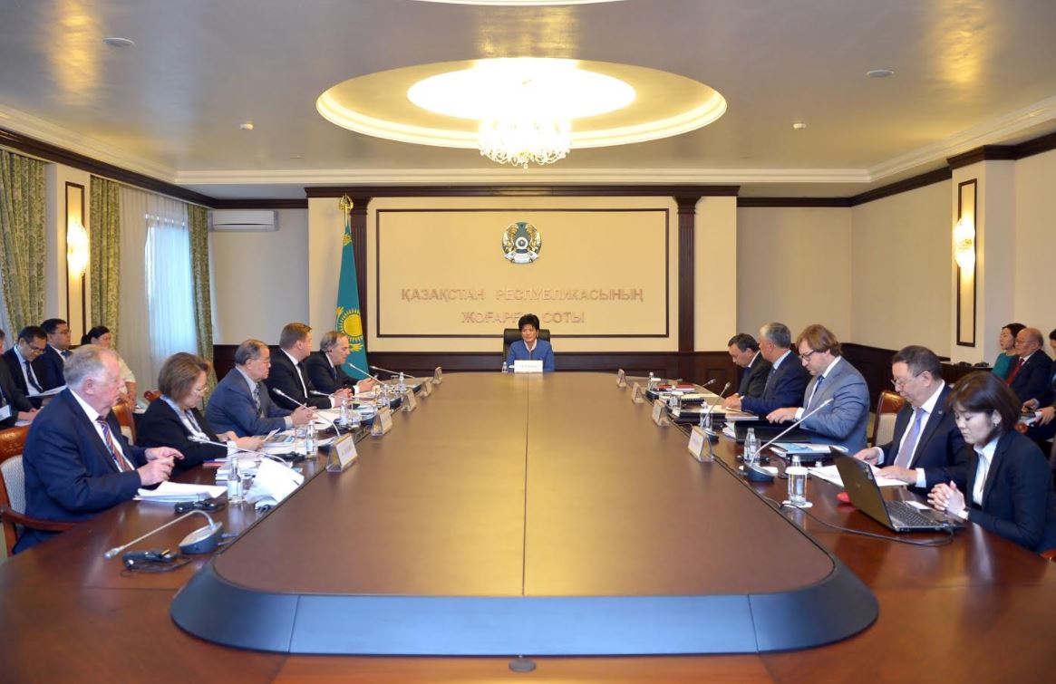 Joǵarǵy Sot janyndaǵy Halyqaralyq Keńestiń tórtinshi otyrysy ótti