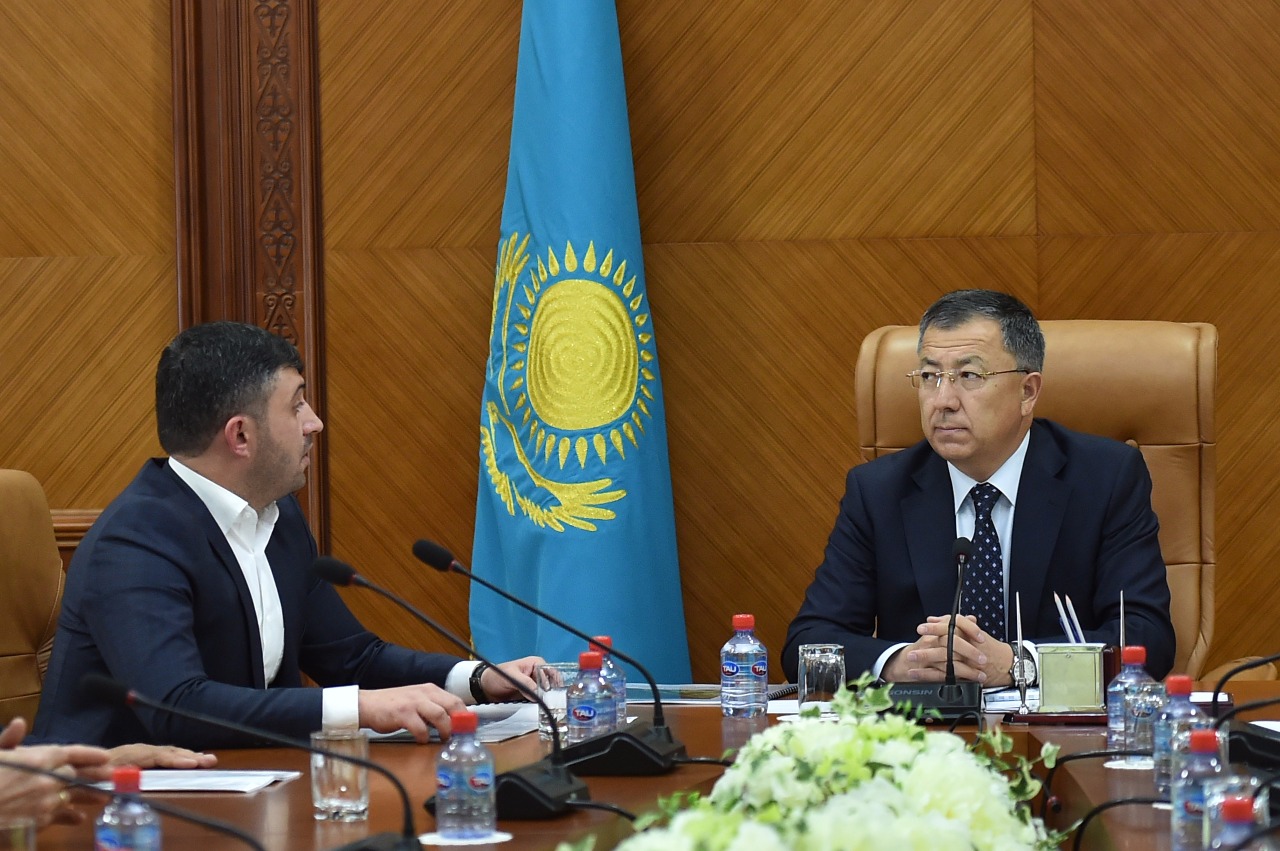 OQO-da quny 157 mln evro bolatyn eki kún elektr stansasy  salynady