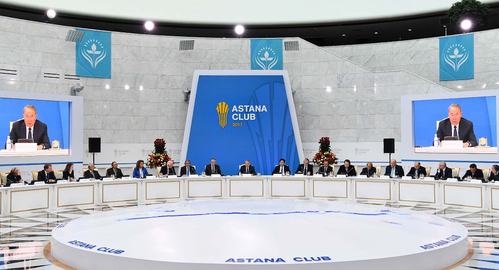 Álemdik máseleler Astana klýbynda talqylandy