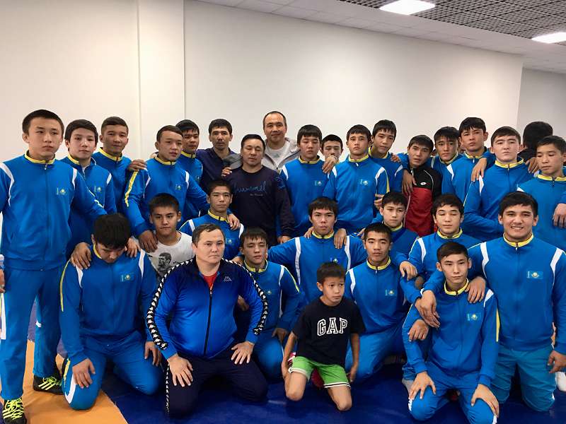 Chempıondar sheberlik sabaǵyn ótkizdi