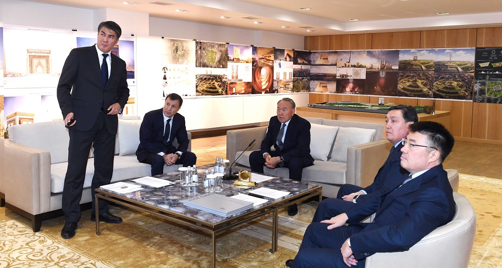 Elbasy Astananyń qurylys salasynda atqarylǵan jumystarmen tanysty