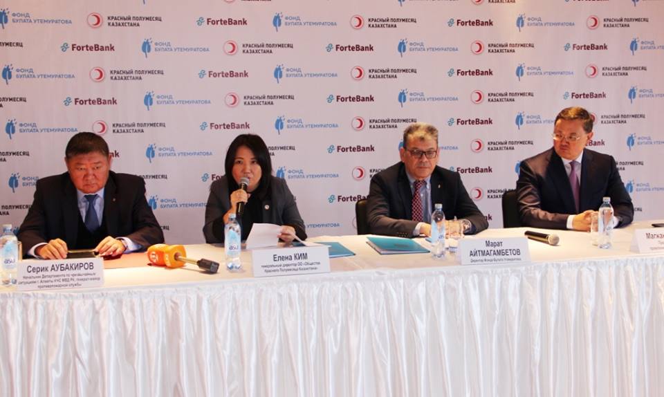 Bolat О́temuratovtyń Qory tabıǵı apattan zardap shekkenderge kómek kórsetin boldy