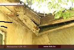 Qulaýdyń az-aq aldynda tur