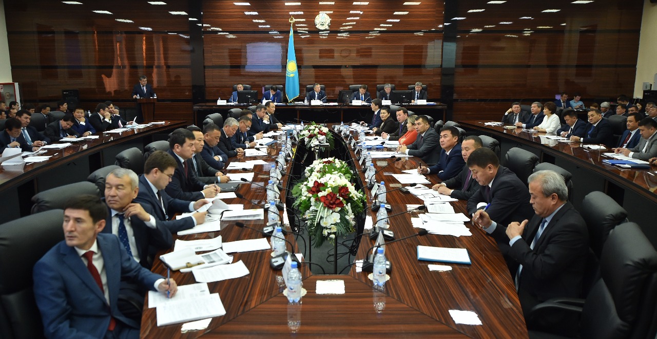 OQO-da «Jasyl ekonomıka» tujyrymdamasyn iske asyrý barysy talqylandy