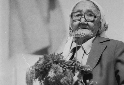 Eskertkish túbindegi áıel. Baqytjan Qurmanbaıqyzy kim?