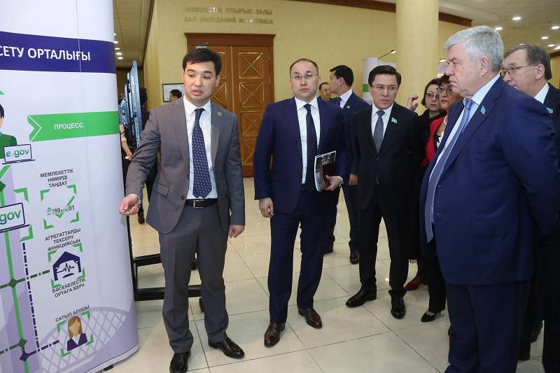 Dáýren Abaev memlekettik qyzmetterdi kórsetý boıynsha baıandama jasady