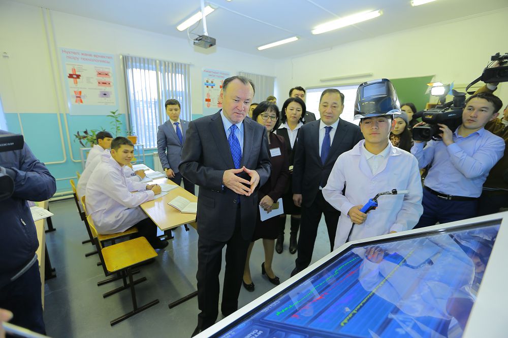 Muhtar Qul-Muhammed Mańǵystaý oblysyna saparmen bardy