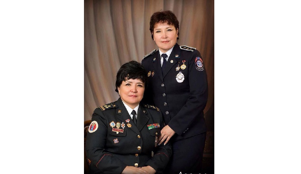 Ulan-Batyrdaǵy apaly-sińlili polkovnıkter