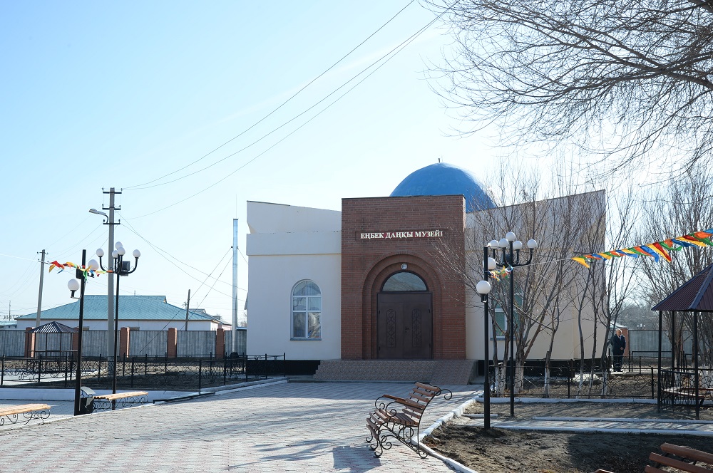 Syrdarııada áleýmettik jáne mádenı nysandar ashyldy