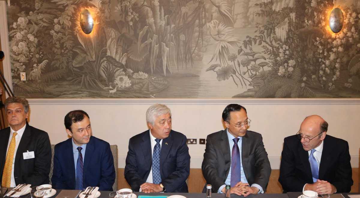 Qaırat Ábdirahmanov Londondaǵy saparynda birqatar iskerlik kezdesýler ótkizdi