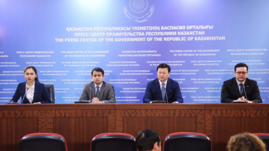 2019 jyly dárigerler men orta medısınalyq qyzmetkerler kompıýterlik tehnıkamen tolyq jabdyqtalady — A. Soı