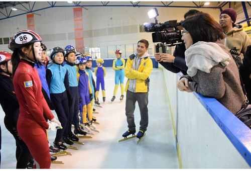Japondar qazaq short-trekshileri týraly fılm túsiredi