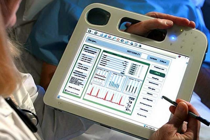 Sıfrlandyrý dáriger­lerdiń qaǵazbastylyǵyn 100 paıyz sheshedi