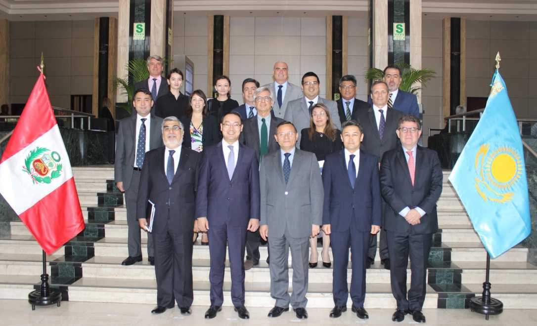 Qazaqstan men Perý arasyndaǵy saıası keńesiniń alǵashqy raýndy ótti