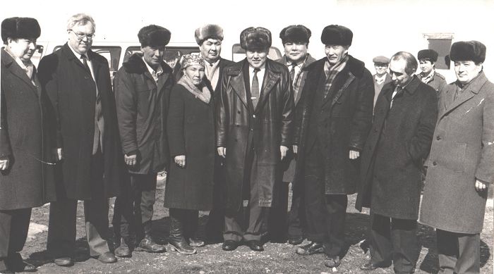 Nur jaýǵan qystaý (esse)
 