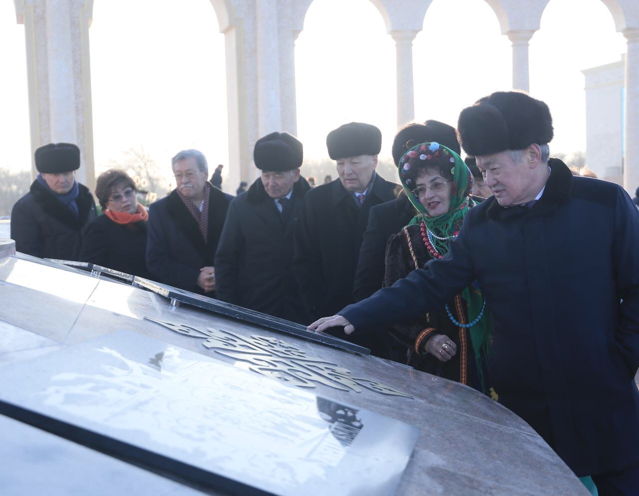 Aqtóbede qazaq halqyna alǵys retinde eskertkish ornatyldy