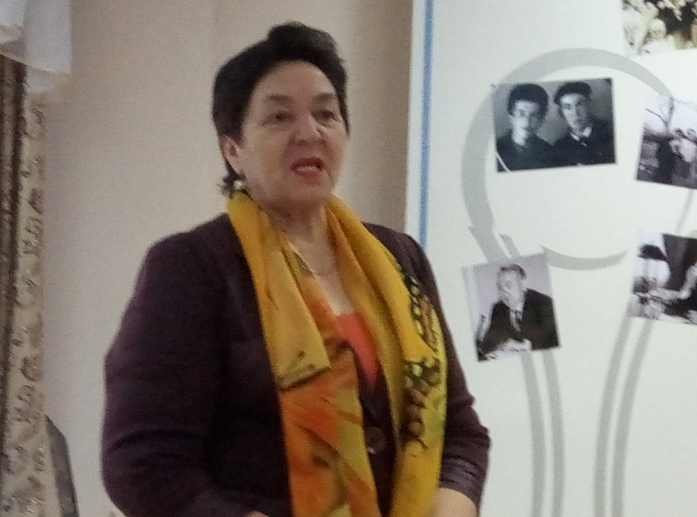 Qostanaıda stýdentter aqyn Aleksandra Sýslovamen kezdesý ótkizdi