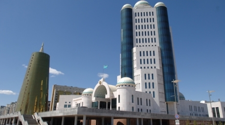 Senatta dinı qyzmet týraly zańnamany jetildirý máseleleri talqylandy