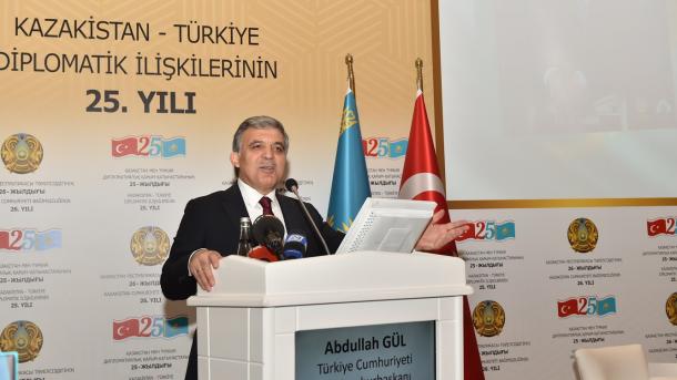 Túrkııada Qazaqstan táýelsizdigine arnalǵan jıyn ótti