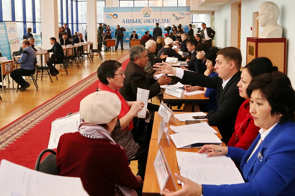 Pe­tropavldaǵy ashyq esik kúninde birqatar áleýmettik máseleler qolma-qol sheshildi