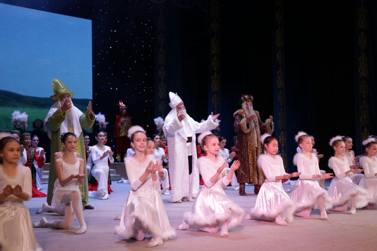 Atyraýda Astananyń jıyrma jyldyǵy toılandy