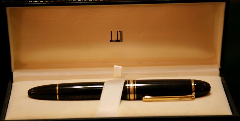 Tórqalany tuǵyrǵa qondyrǵan qalam