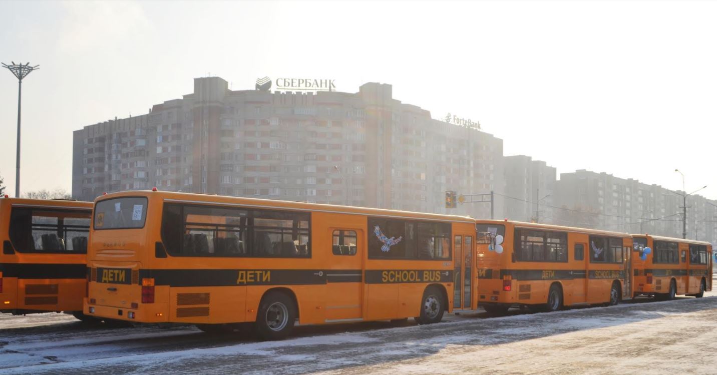 ShQO-da 22 mektepke avtobýs kilti tabystaldy