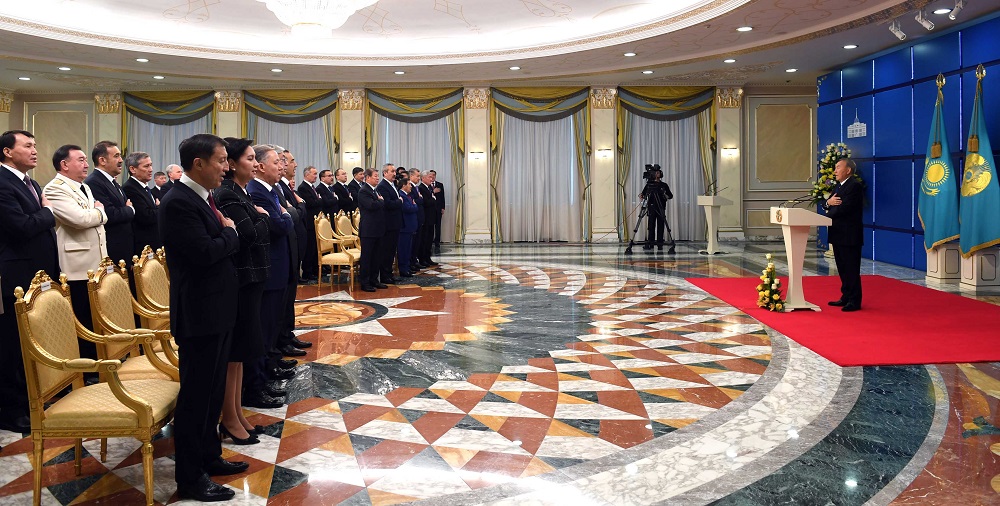 Nursultan Nazarbaev memlekettik nagradalar men syılyqtar tapsyrý rásimine qatysty