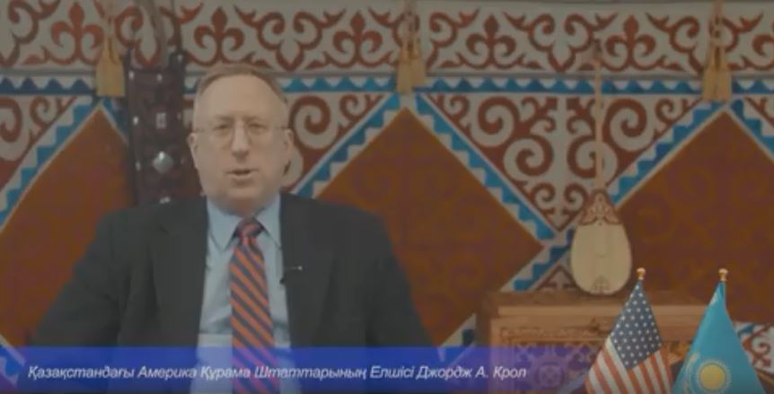 AQSh elshisi qazaqstandyqtardy Táýelsizdik merekesimen quttyqtady (vıdeo)