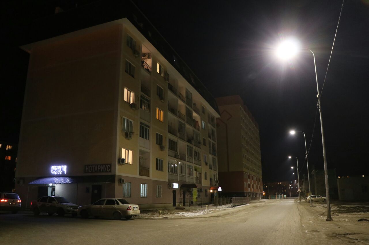 Atyraýdaǵy 39 kóshege jańa jaryq júıesi ornatylady