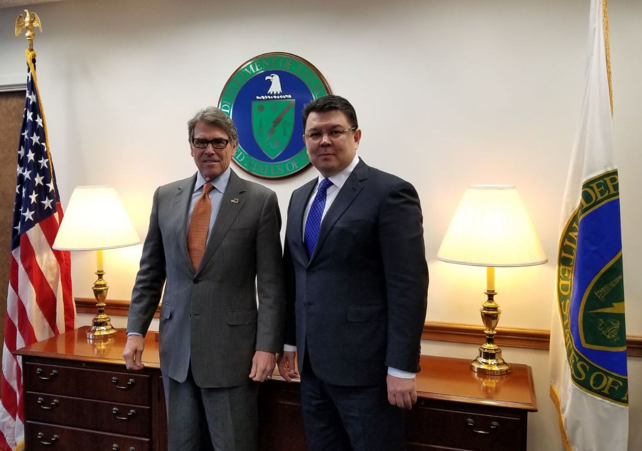 Vashıngtonda energetıkalyq áriptestik máseleleriniń keń spektri talqylandy