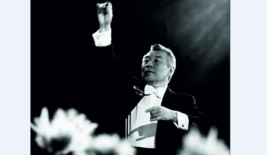 Tuńǵysh kásibı dırıjer Shamǵon Qajyǵalıev 