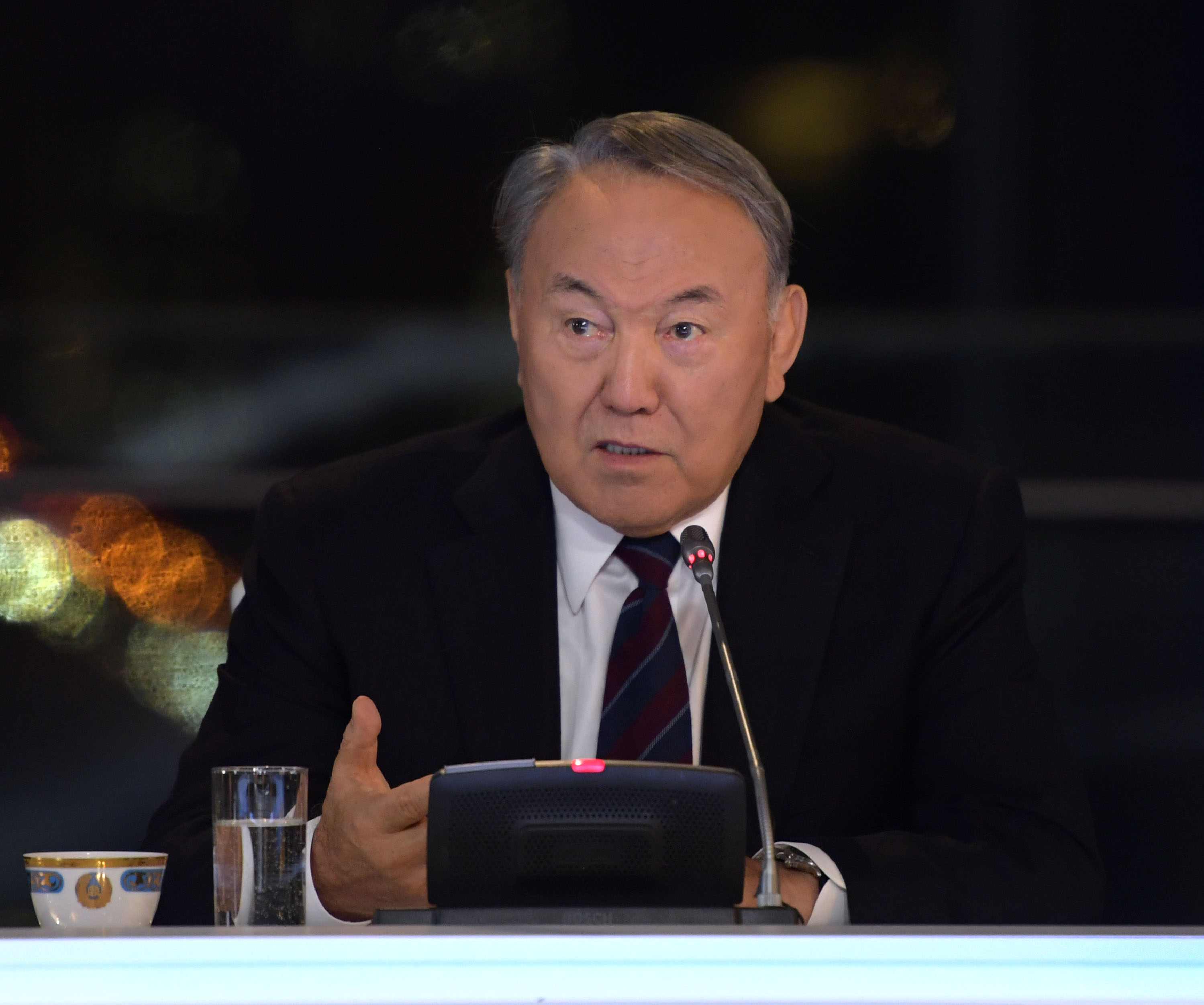 Elbasy qandastarǵa qaraılasýǵa úndedi