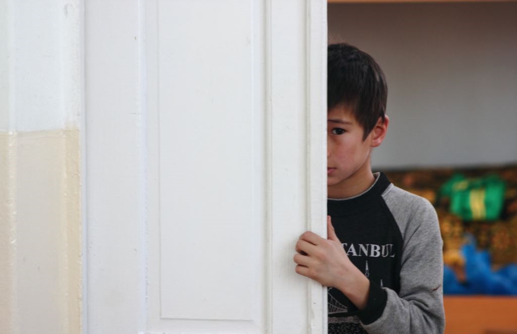 Balalardy qorǵaýǵa kimder járdem bere alady?