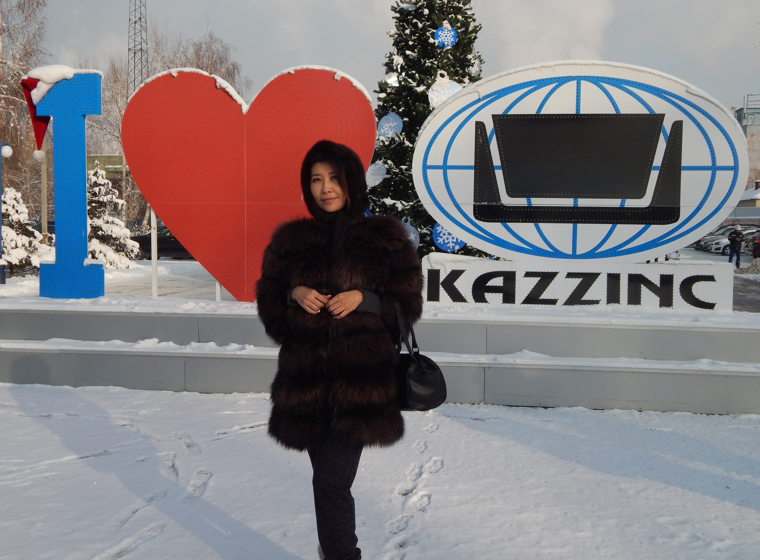 Perızattyń emine 1 jarym mıllıon teńge qarjy bóldi