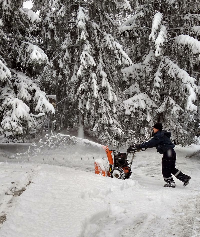 Almatyǵa qys tústi...