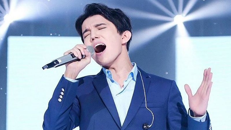 Álemdi ánimen áldılegen Dımash
