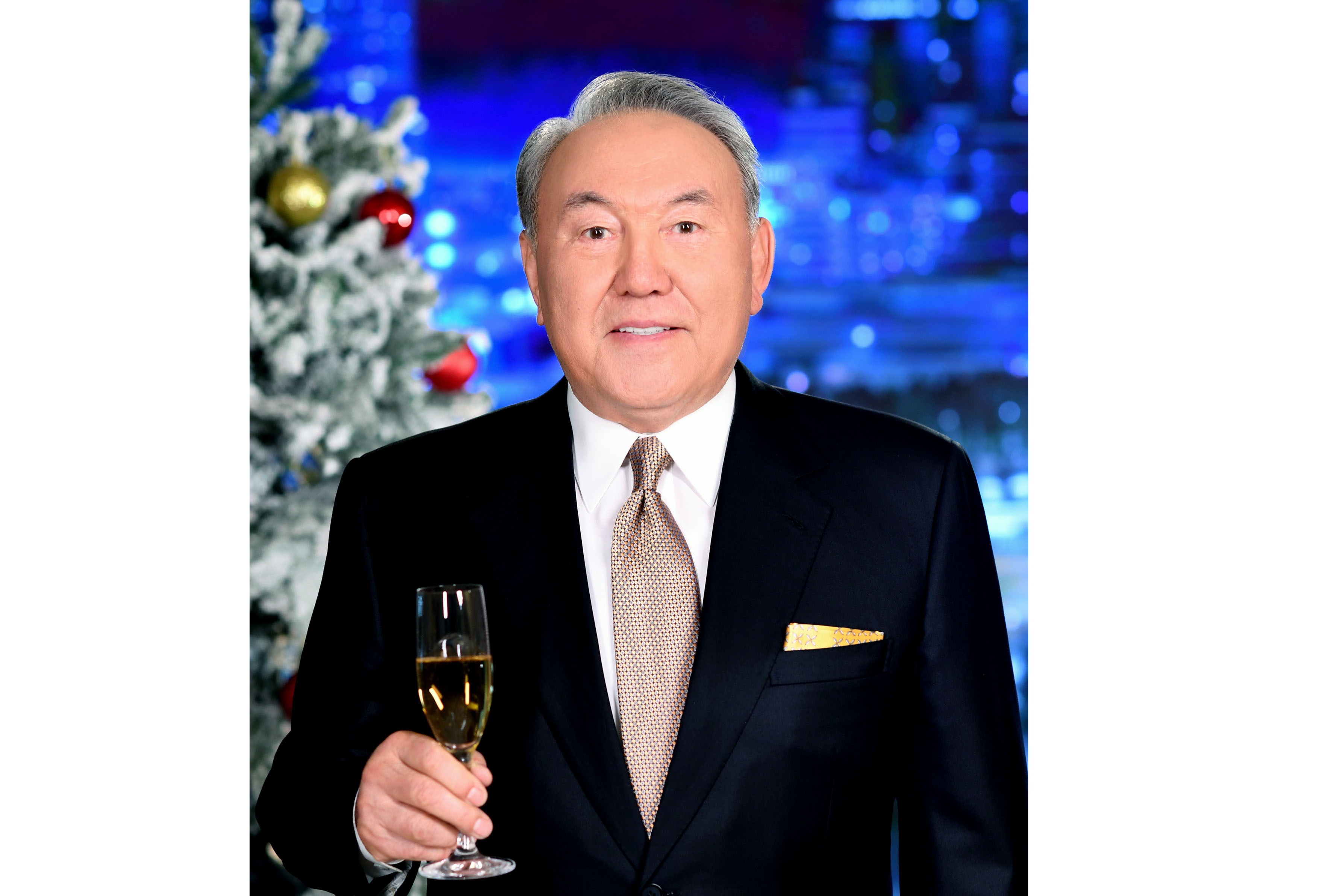 Elbasy barsha qazaqstandyqty jańa jylmen quttyqtady