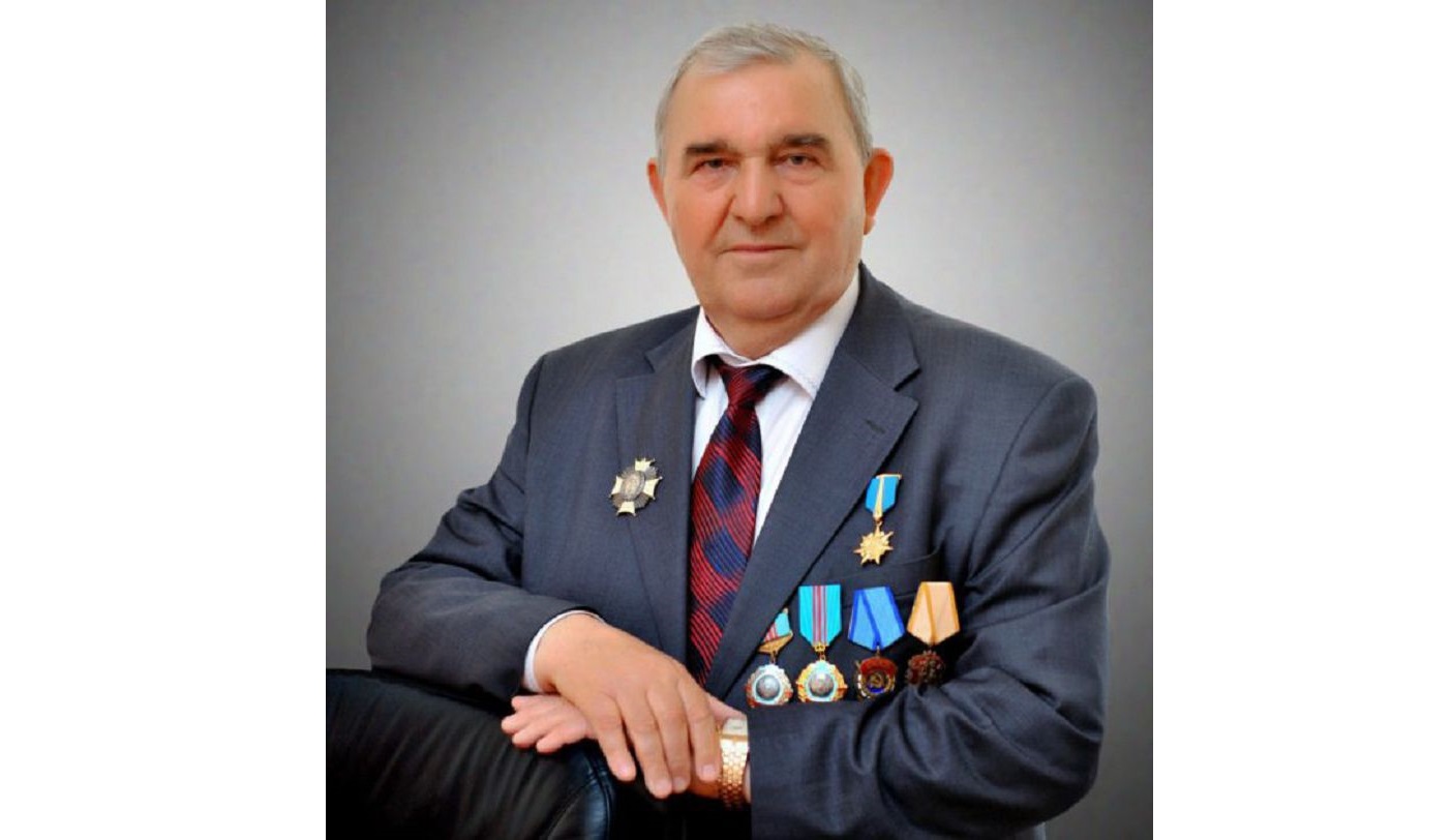 Elbasyna jazylǵan hattardyń avtory jaıly oı-tolǵanys