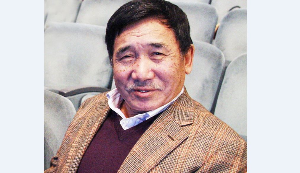 «О́mir degen jarq-jurq etken naızaǵaı»