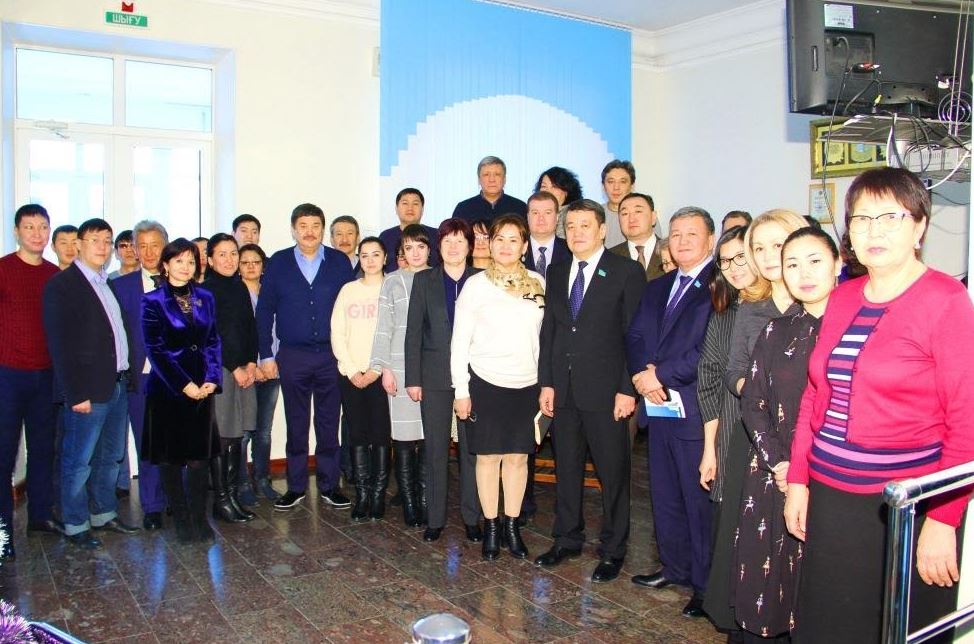 Senatorlar «Qazfosfat» kásipornynda boldy