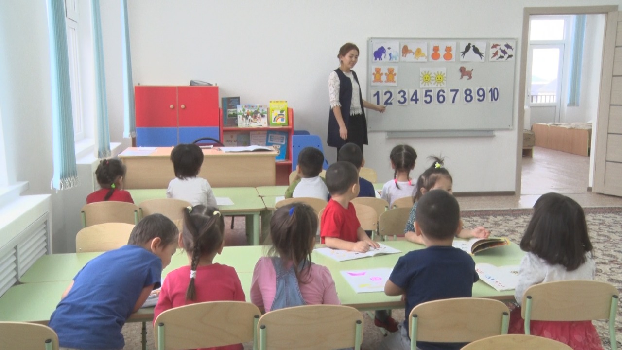 Atyraýda 165 oryndyq jańa balabaqsha ashyldy