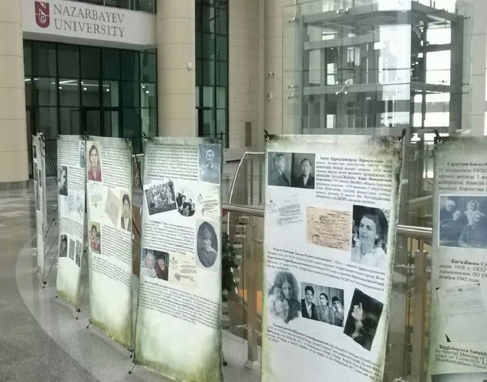 Astanada «Urpaqtar jadynda» atty kóshpeli kórme ótti