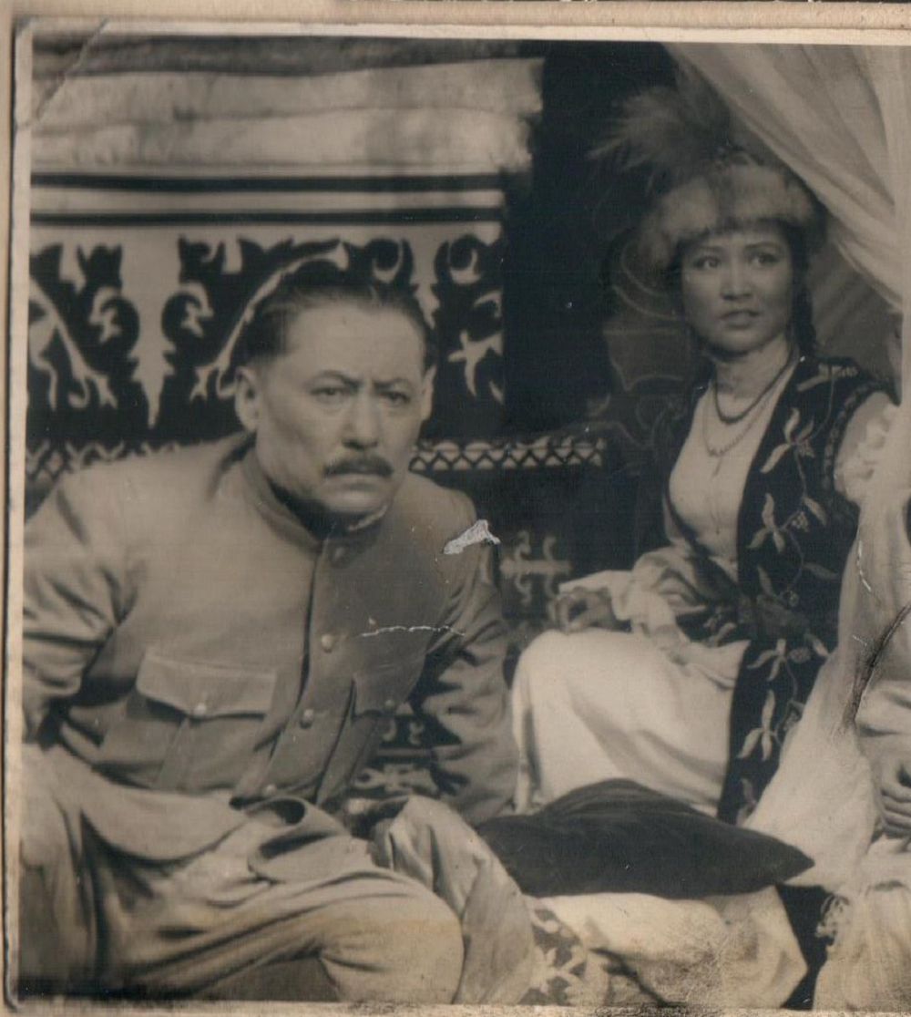 Qojyqovtyń tuńǵysh týyndysy