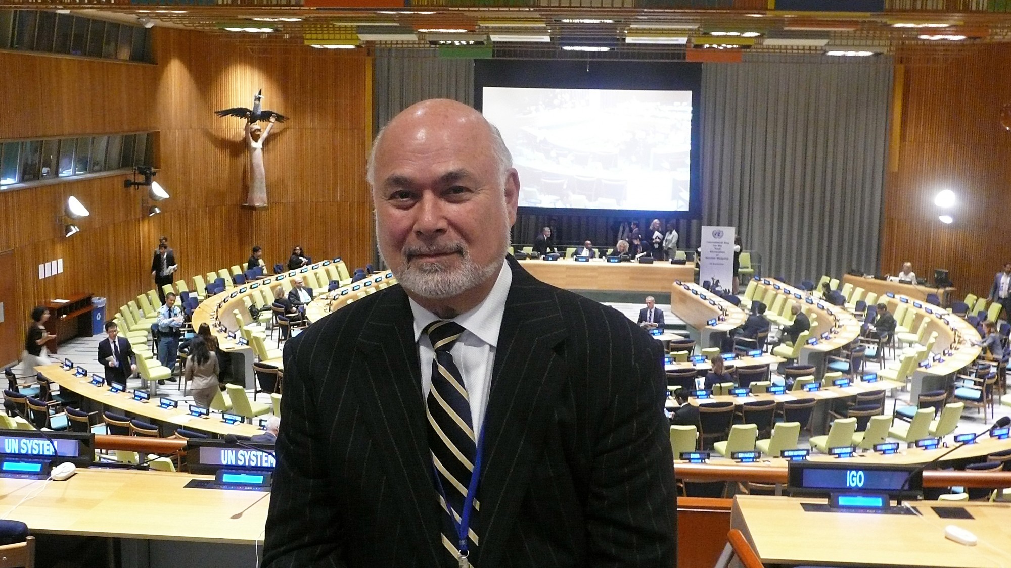 Djonatan Granoff: Qazaqstan beıbitshilik kópiri ispetti